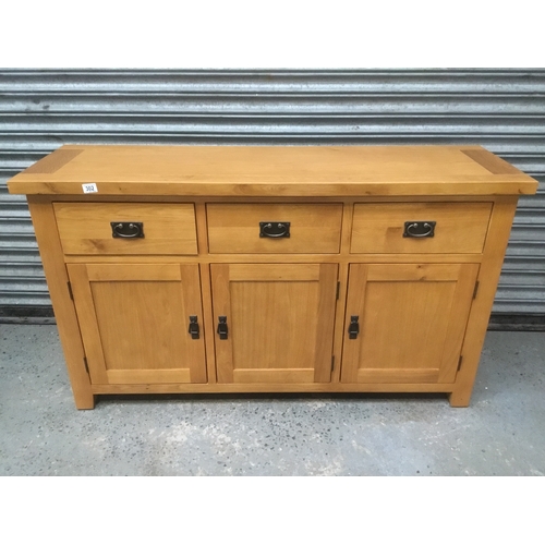 302 - Modern Solid wooden sideboard with three drawers