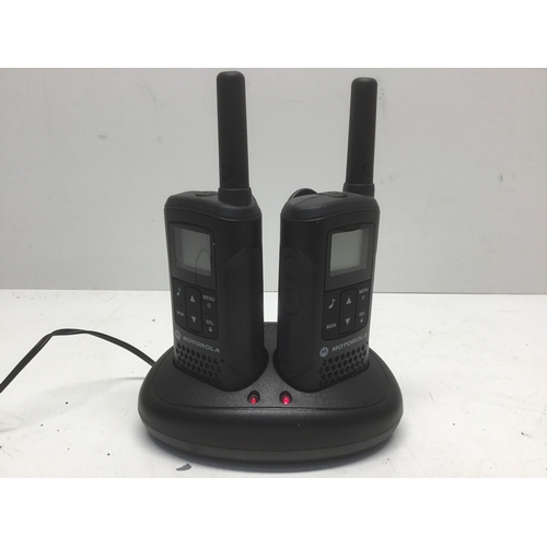 520 - A pair of Motorola two way 8 Channel walkie talkies