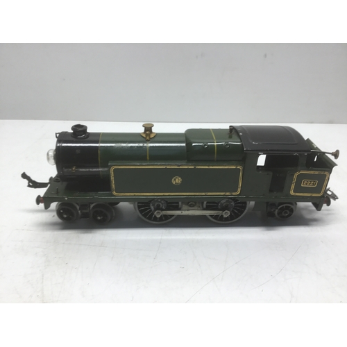 745B - Hornby electric train GWR 2221
