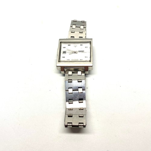 Lot 996       