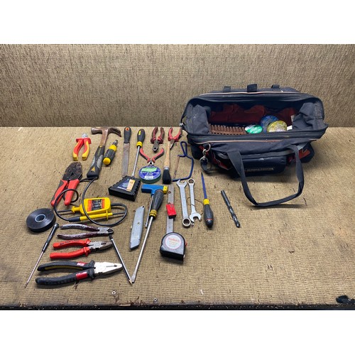 10C - Black & Decker tool bag with contents.