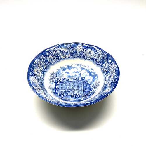 1045 - Early Copeland bowl liberty blue engravings of historic colonial scenes.