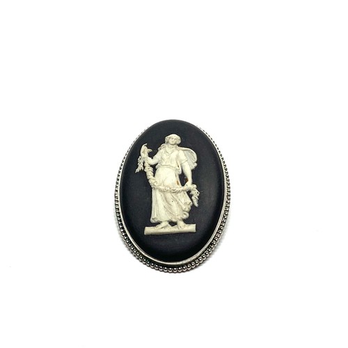 709 - Vintage sterling silver and Black Jasperware Wedgewood Cameo Brooch.