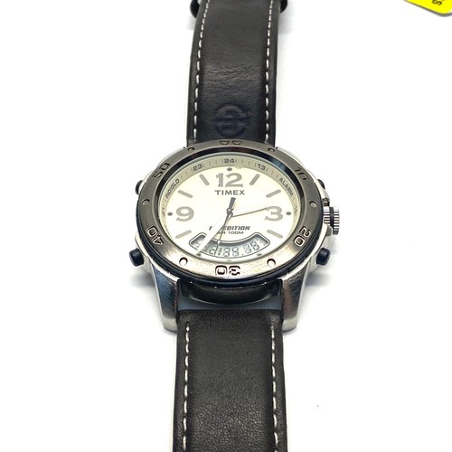 966 - Timex 930/ T45181 expedition watch. Running with new battery.