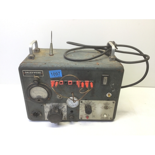 1097 - Vintage Dalex Werk welding machine