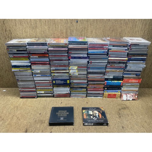 40 - Large collection of CDs including: ABBA, Bob Dylan and Jools Holland.