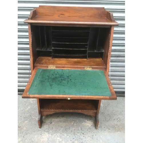 50 - Beautiful arts and crafts students oak writing bureau