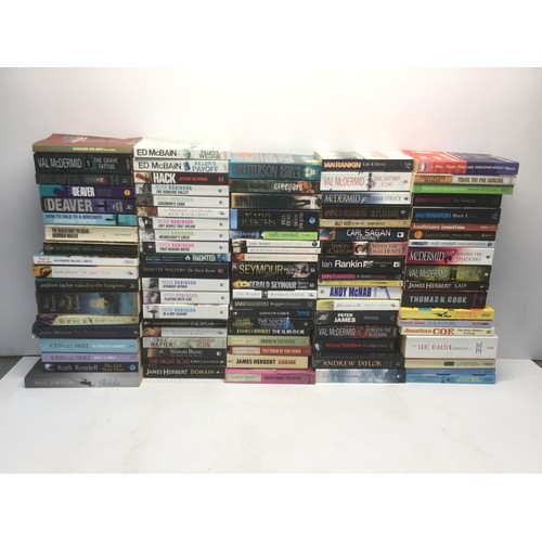 126 - A quantity of paperback books including James Herbert and Ruth Rendell