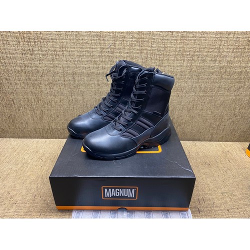 1143 - magnum panther 8.0 brand new size 9. Retail packaged