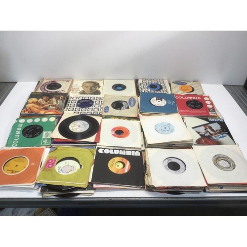 215 - A large amount of 45’s vinyl records