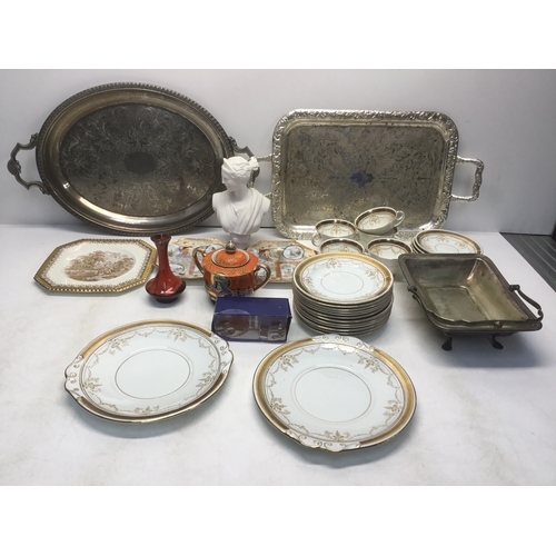 218 - Mixed items including silver plate, tea service and Chinese plates