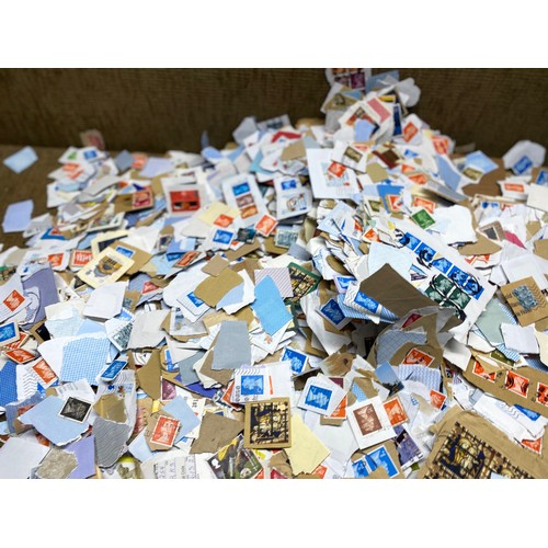 456 - Large collection of stamps including: UK and ROTW.