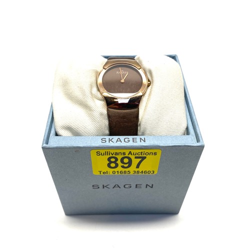 897 - Skagen Denmark 582SRLM Ladies watch (requires battery)