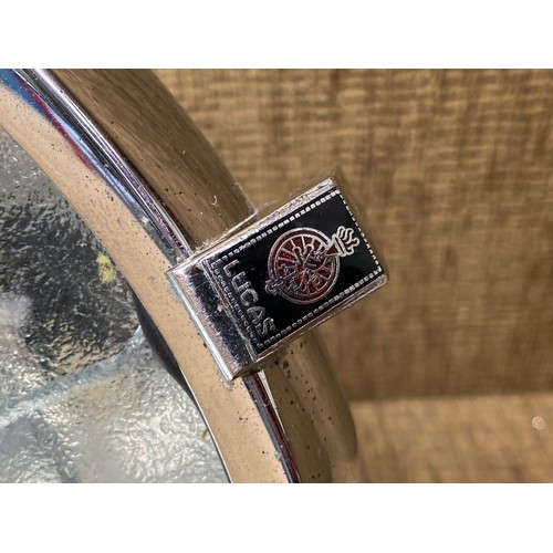 1115 - A pair of Lucas P100L headlights fits Rolls Royce Silver Wraith, Bentleys and Aston Martins