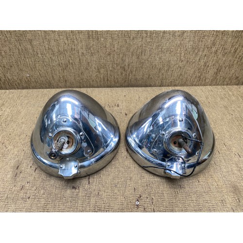 1115 - A pair of Lucas P100L headlights fits Rolls Royce Silver Wraith, Bentleys and Aston Martins