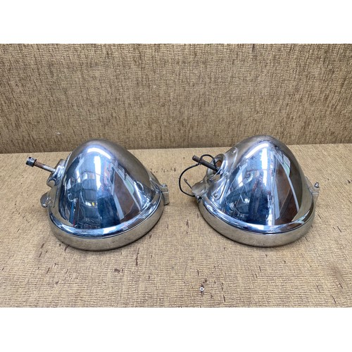 1115 - A pair of Lucas P100L headlights fits Rolls Royce Silver Wraith, Bentleys and Aston Martins