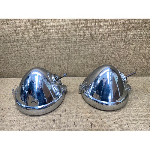 1116 - A pair of Lucas P100L headlights fits Rolls Royce Silver Wraith, Bentleys and Aston Martins One glas... 