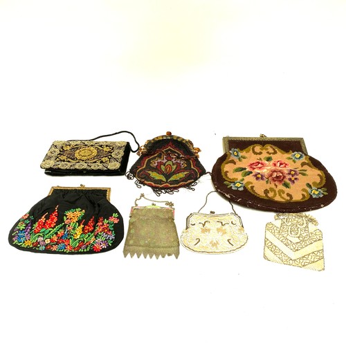 826C - A collection of vintage bags and purses including a 1920’s Art Deco chain mail purse