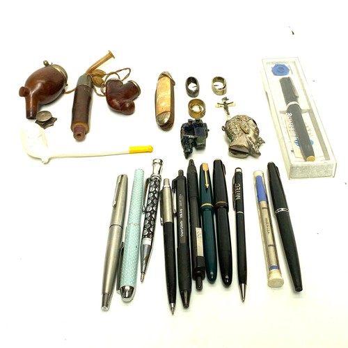 941 - Pens including parker, early dinky and a tobacco related items.