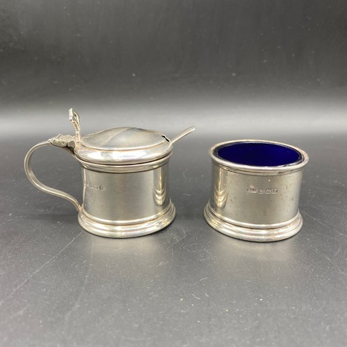 978 - Sterling silver mustard pot/condiment and matching salt with cobalt blue glass liners and spoon. Hal... 