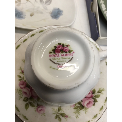 1372 - A collection of collectible ceramic items including Beyer and Bock vases, Wedgwood pieces and Royal ... 