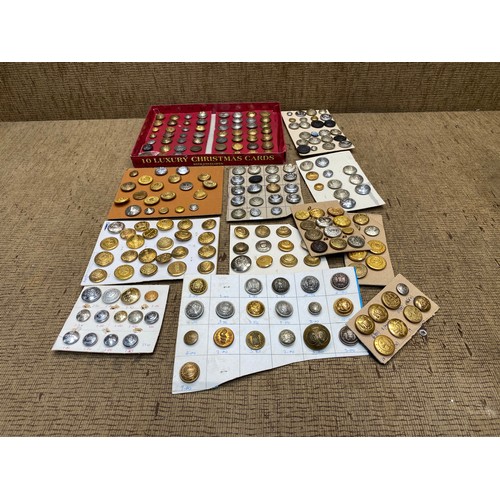 1207 - larges collection of buttons including washinton, orange county and new york city.