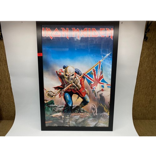 Lot 823       