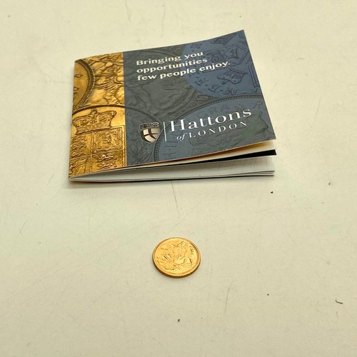 1066 - Hattons 22ct Gold Queen Elizabeth II George & The Dragon Quarter Sovereign Coin 2021 2g