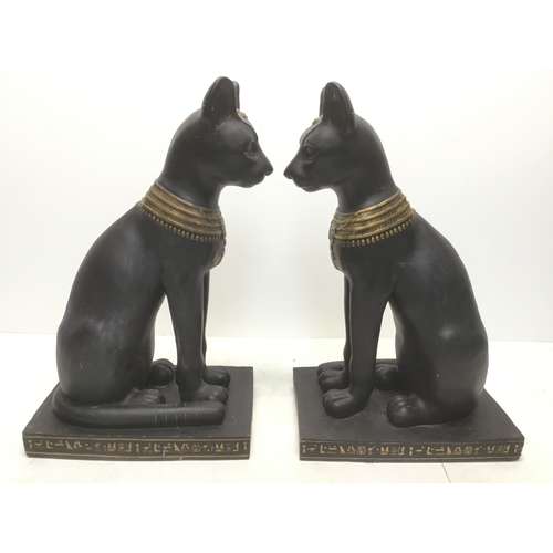 974 - A pair of statues of Bastet, the ancient Egyptian goddess of cats, fertility, and protection 43cm