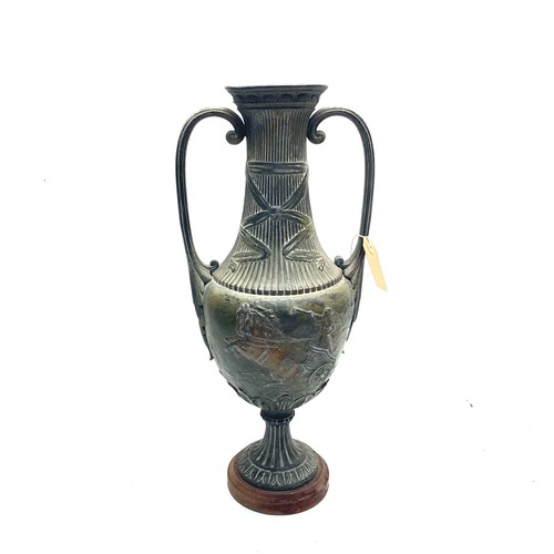 970 - Antique Roman Greek Spelter Bronze Urn Vase Depicting Romam/Greek Chariot Racing.