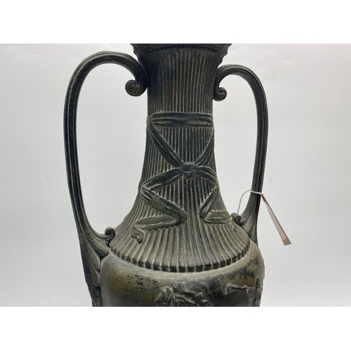 970 - Antique Roman Greek Spelter Bronze Urn Vase Depicting Romam/Greek Chariot Racing.