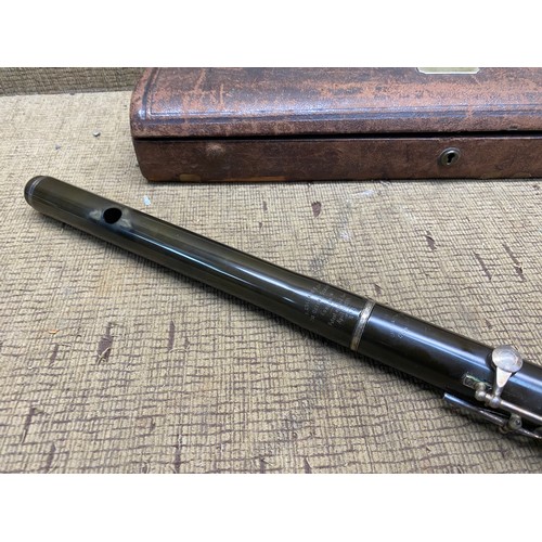 1387B - Lovely 60s-70s flute from collard & co.