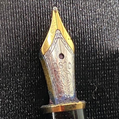 1240 - Lovely Mont Blanc Fountain Pen with 18k gold nib and 925 Germanic Silver Lid in the original case an... 