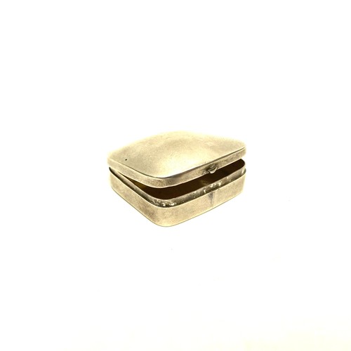 1242 - Sterling Silver pill box/stamp box with hallmarks to rear.