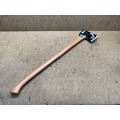 Vintage Choppers No.1 spring-loaded splitter axe.