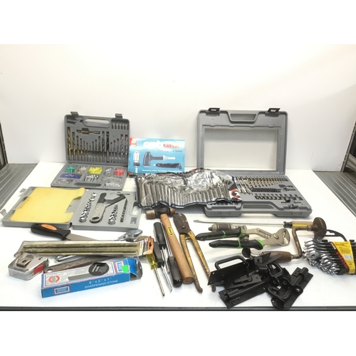 234 - Mixed tools including drill sets, spanner’s and Alan keys