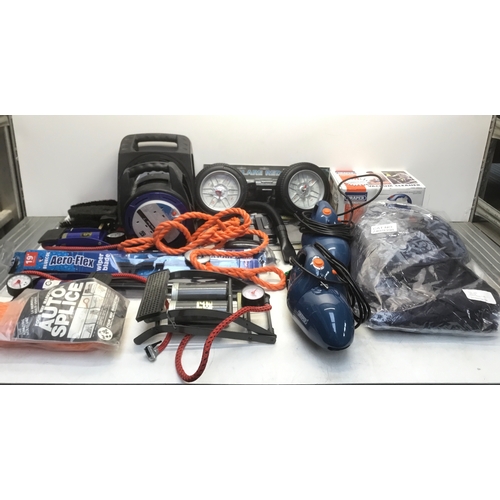 236 - Mixed car accessories including vacuums, seat covers and foot pumps