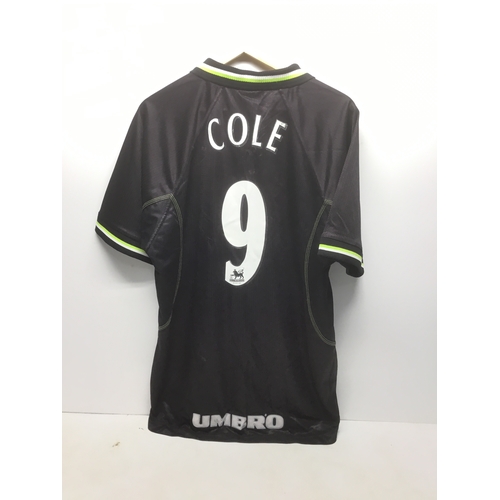 273 - Manchester United third shirt from 1998-1999 season with Cole to the rear and number 9 size L