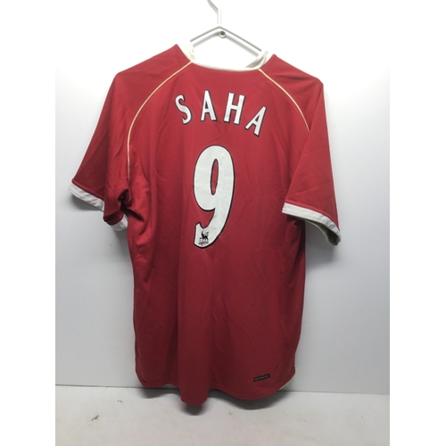 275 - Manchester United home shirt from 2006-2007 season with Saha to the rear and number 9 size L