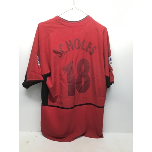 297 - Manchester United home shirt 2002-2004 with Scholes to the rear and number 18 size L