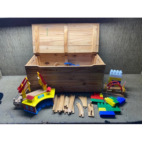 Lot 390       