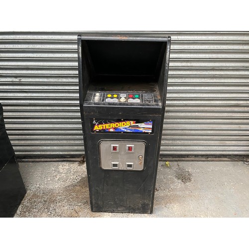 83 - Vintage Atari Asteroids Arcade Machine