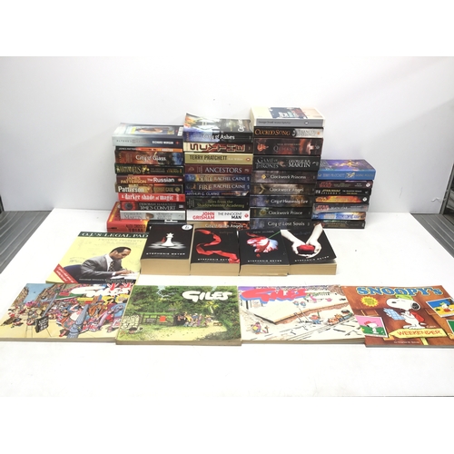 301 - Paperback books including Twilight series by Stephanie Meyer and Some James Patterson