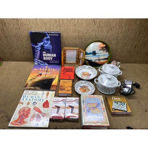 320 - mixed items including books, picture frames and ceramics.