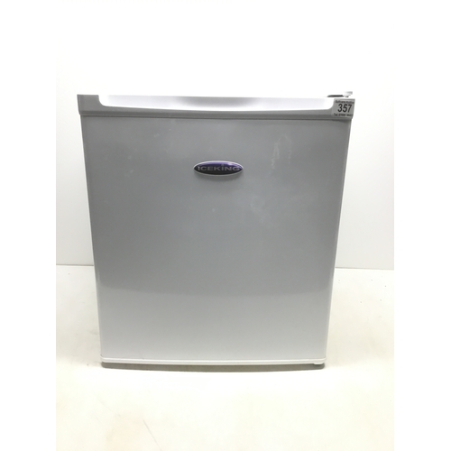 357 - Ice King tabletop fridge