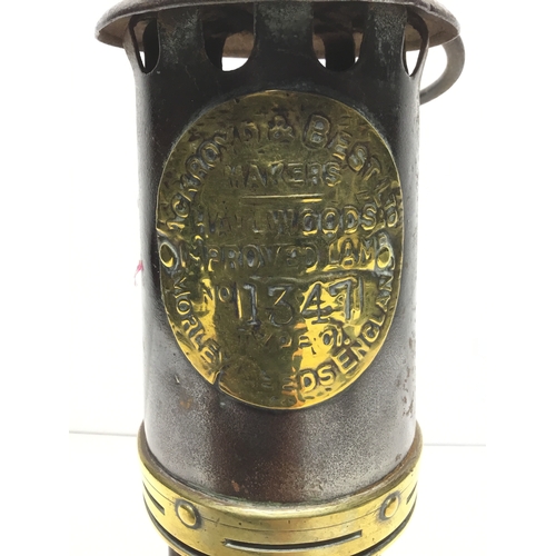 823 - Ackroyd and Best Hailwoods miners lamp made in Morley, Leeds England