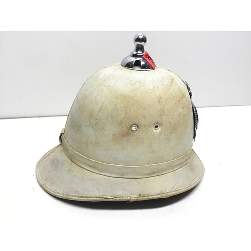 832 - Vintage Brighton Police white summer issue helmet with a Queen's Crown helmet plate 1933-1967 ( susp... 