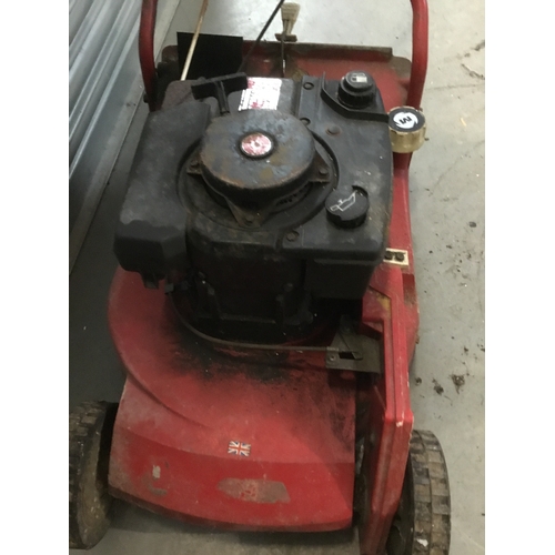 41 - Mountfield M3 petrol lawnmower with twin striped roller has good compression
