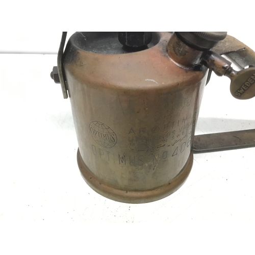 817 - Original Optimus blow lamp made in Sweden and a USA made paraffin lamp