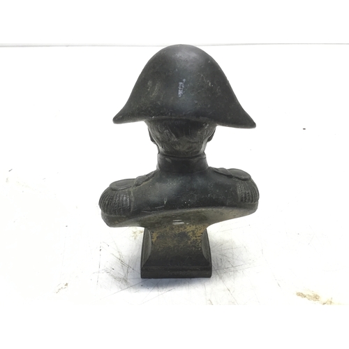 821 - Vintage cast metal Napoleon bust 12cm